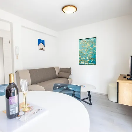 Apartment Lana