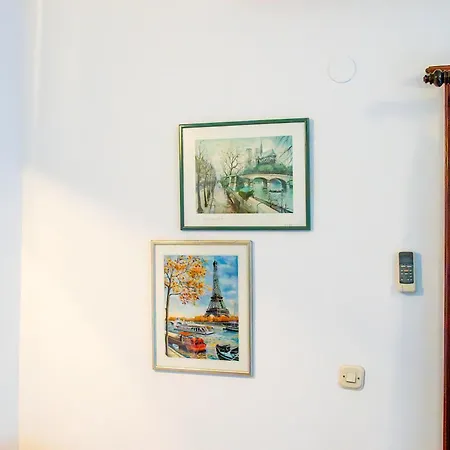 Lana Apartment *